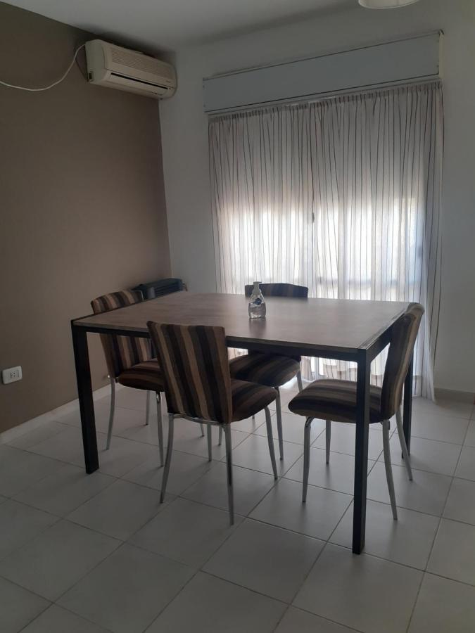 Departamento Witcomb Con Estacionamiento Apartman Bahía Blanca Kültér fotó